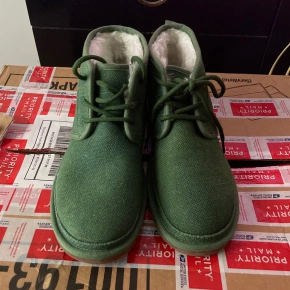 Ugg Neumel Natural Lace-Up Chukka Boots “Leaf Green” 2023 Ugg Chukka Boots Men main image 3